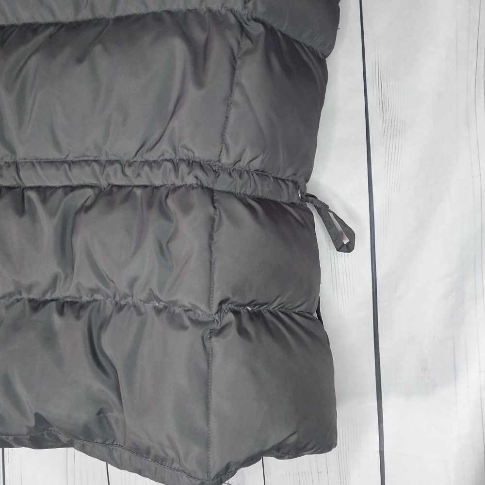 Betsey Johnson Quilted Charcoal Gray Cozy Casual Layering Piece Puffer Vest - Picture 7 of 11
